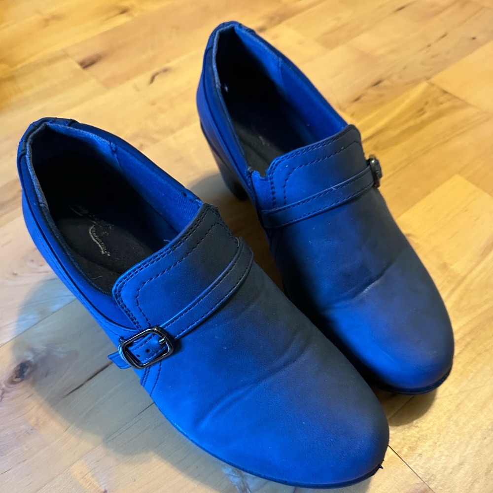 Easy Street Navy Heeled Loafers